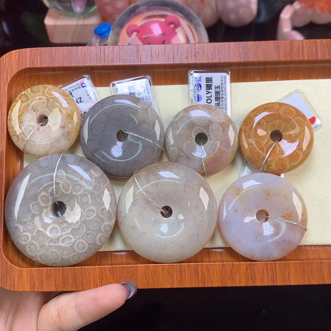 【闪购商品】颈饰未镶嵌硅化珊瑚（珊瑚玉）上新平安扣20一个（35号）