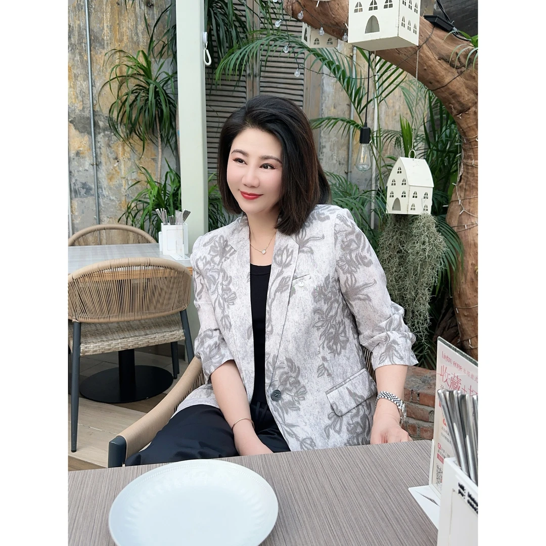 微胖女装【花间往事】春季新款麻料花朵七分袖西装上衣外套20637