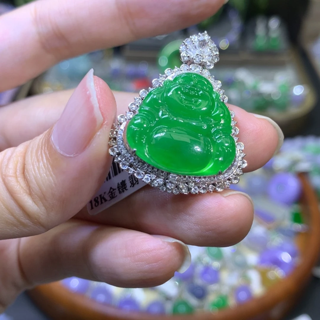 颈饰18K金镶嵌翡翠