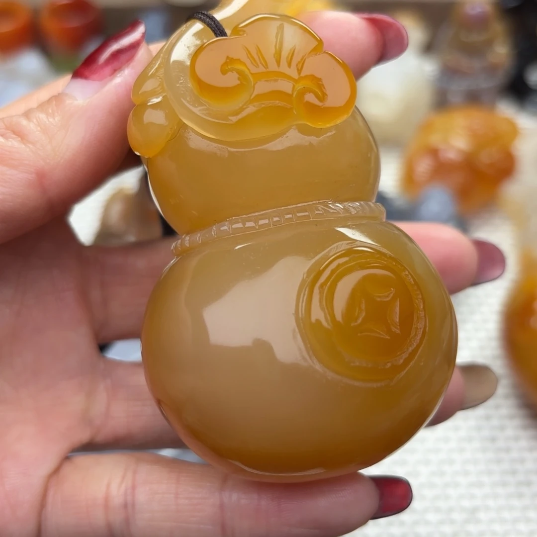 玛瑙/玉髓把件未镶嵌想*