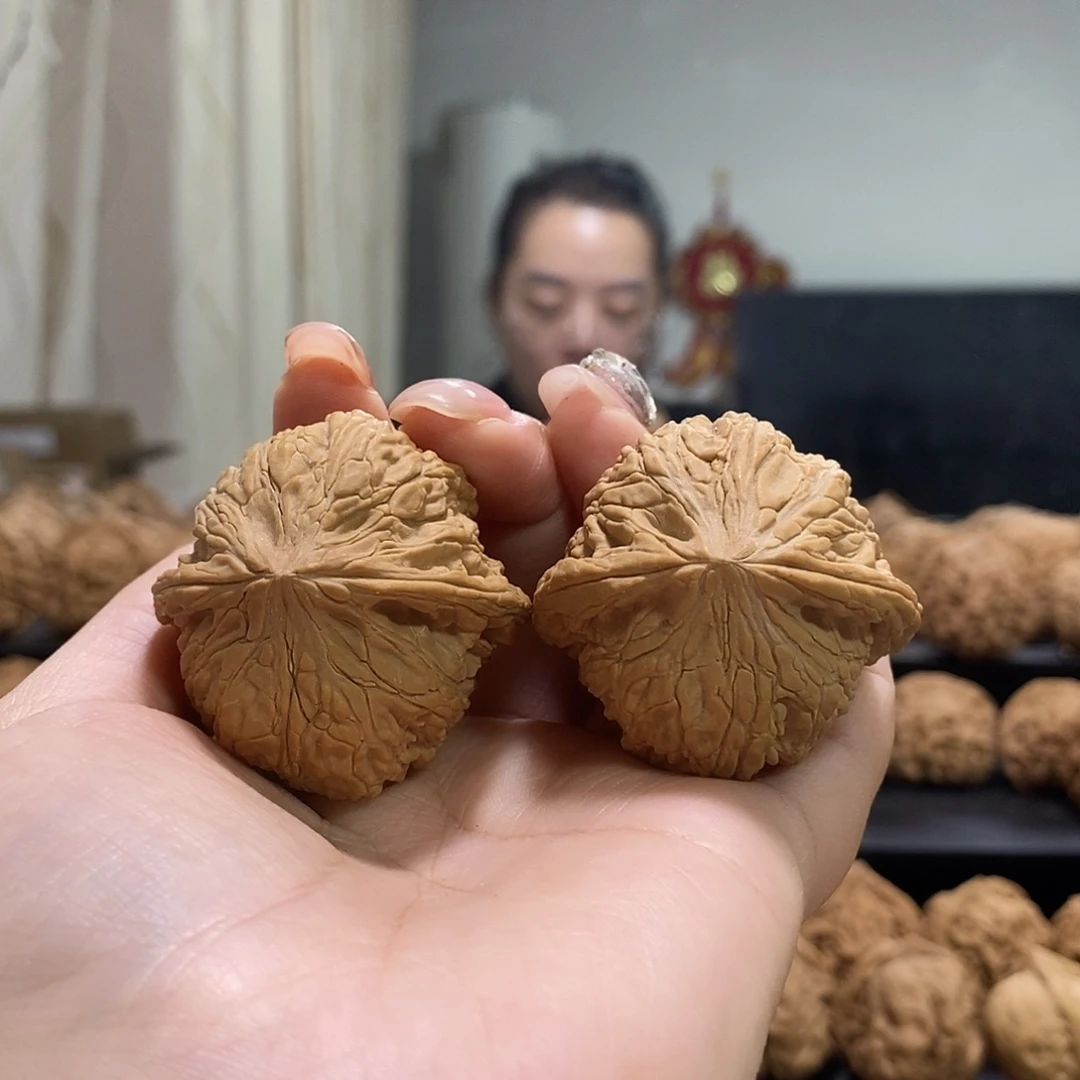 把件文玩核桃41绣球有水尖