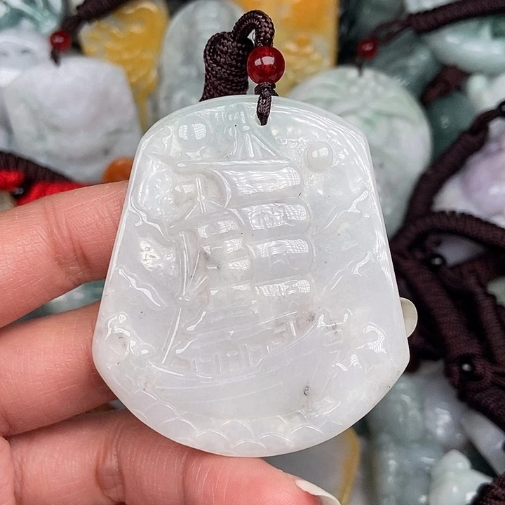 颈饰未镶嵌翡翠翡翠