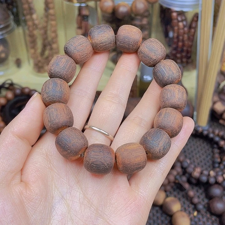 藤类大*笑降真香黄油金丝密结