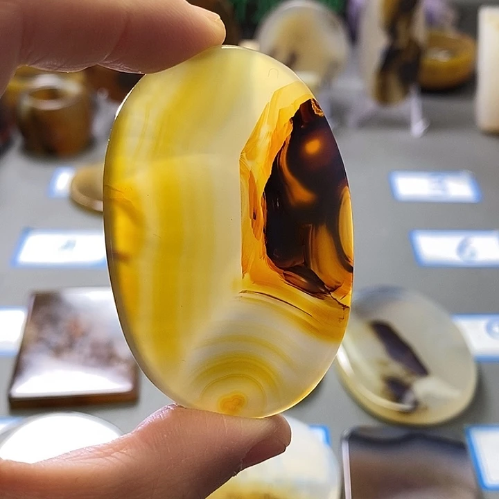 玛瑙/玉髓未镶嵌珠宝半成品119