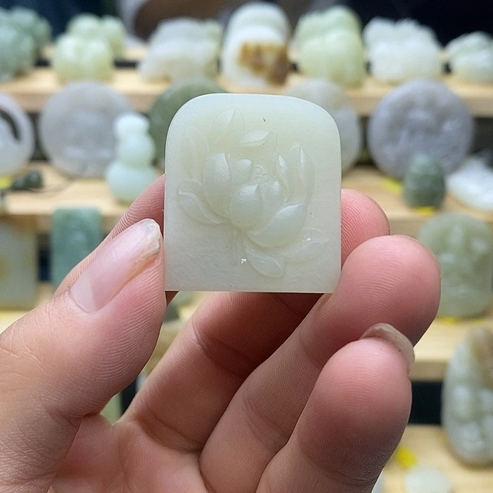 未镶嵌和田玉挂件
