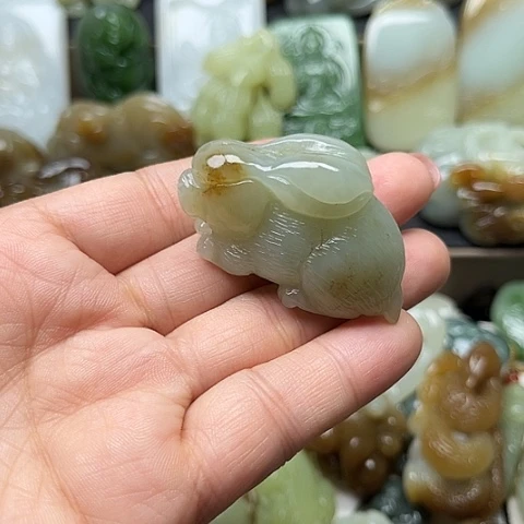颈饰未镶嵌和田玉