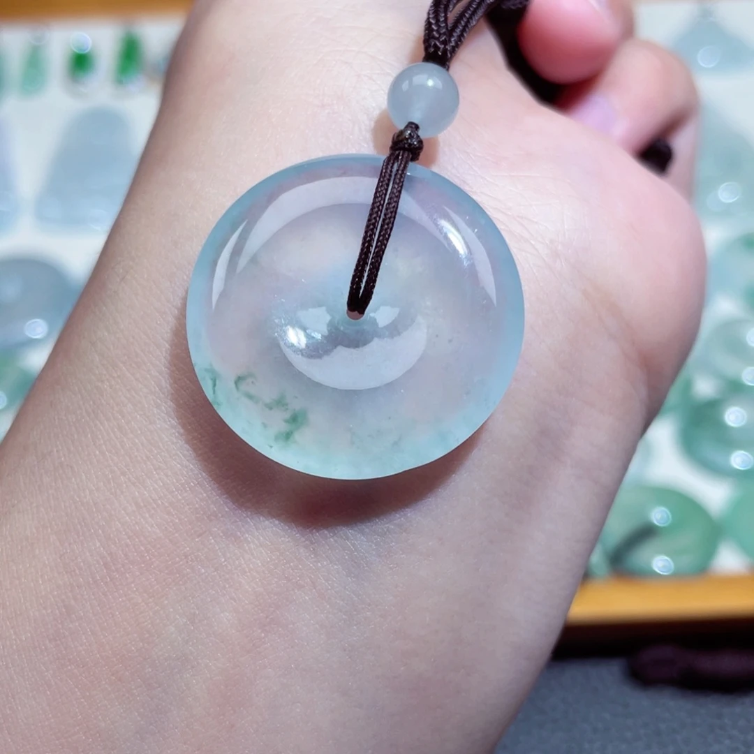 翡翠未镶嵌颈饰扣子