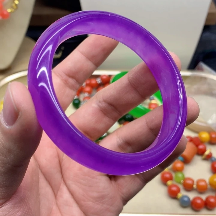 翡翠颈饰未镶嵌吊坠规格