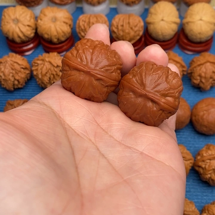 文玩核桃把件方墩