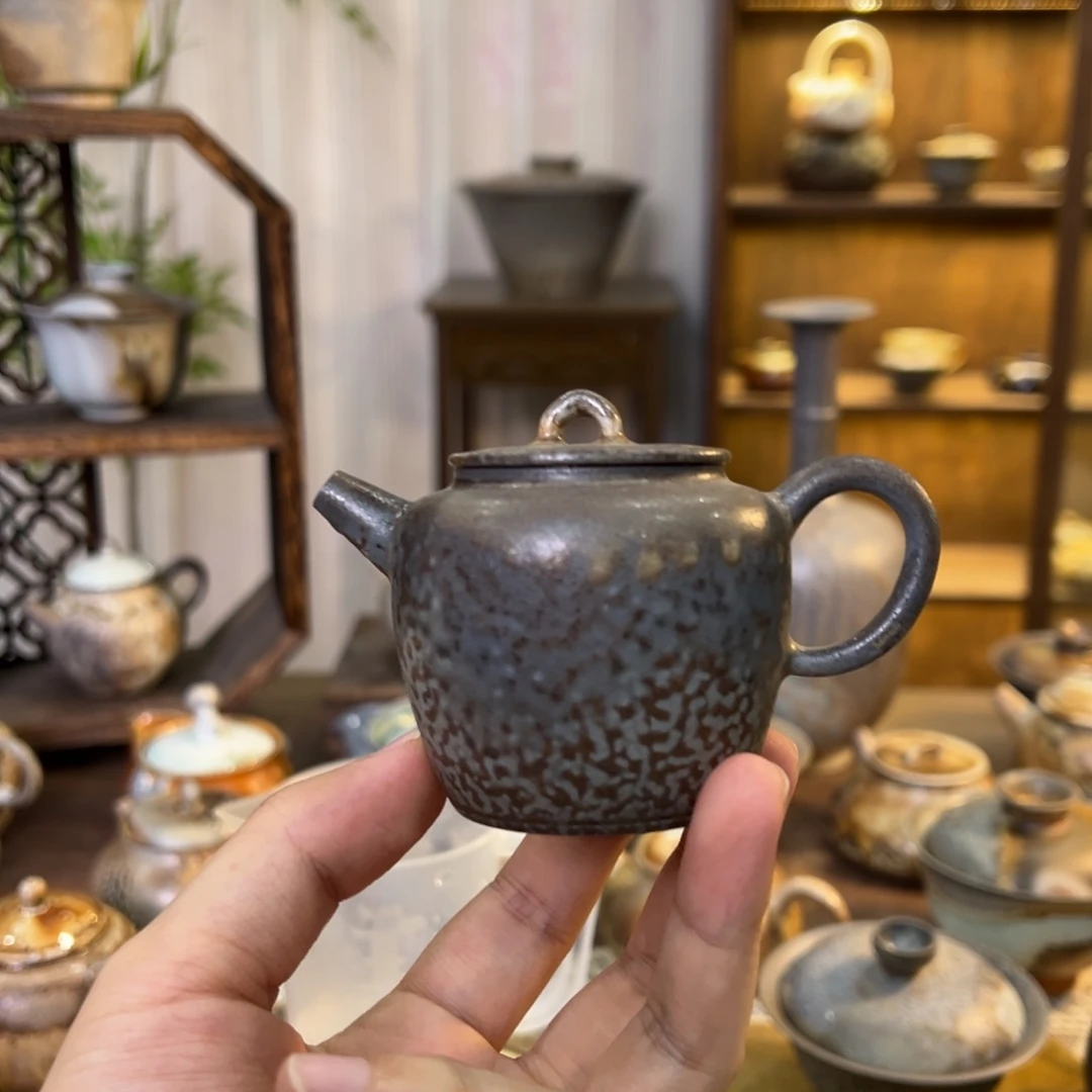不染柴的精品手工壶