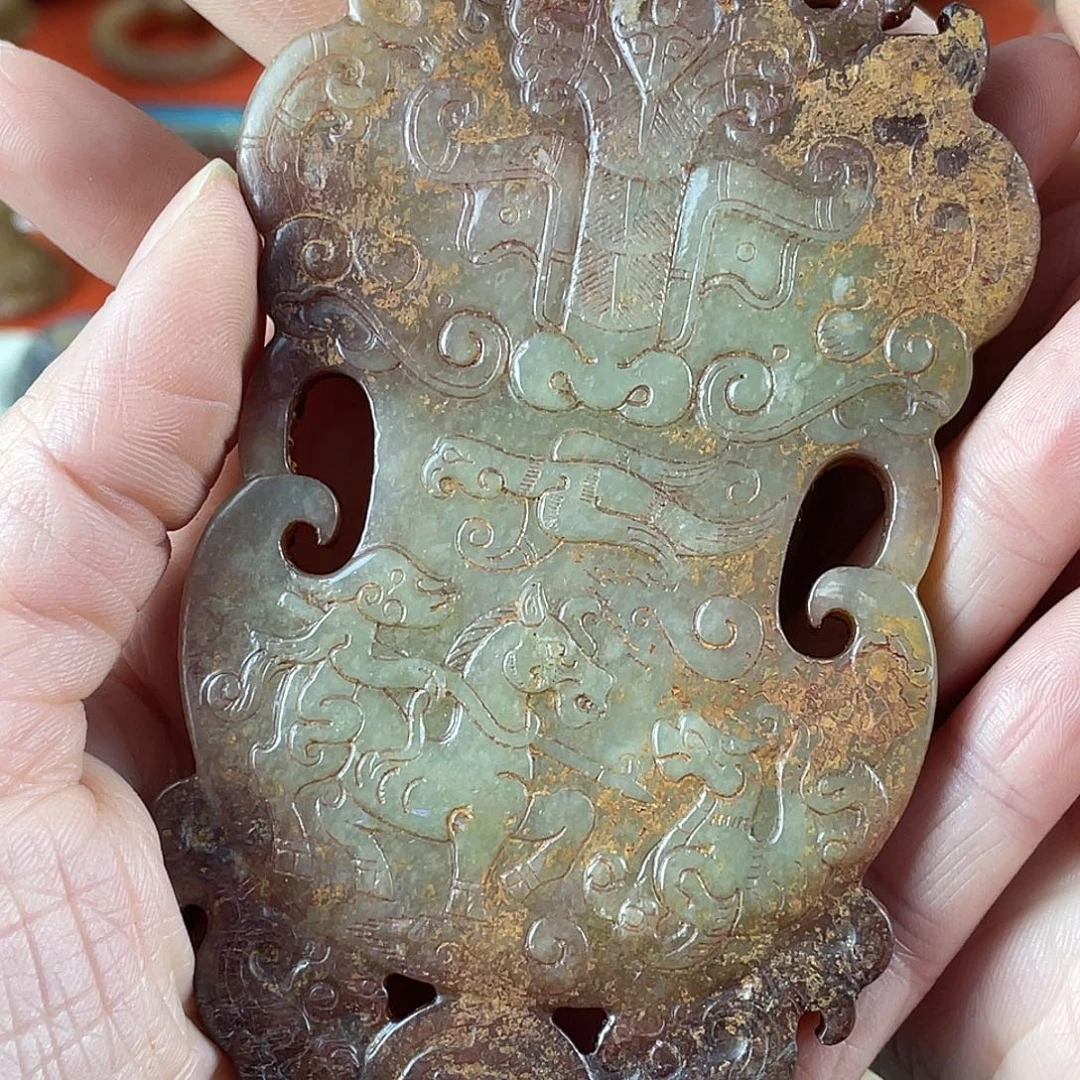 云***上和田玉（糖玉）未镶嵌挂件