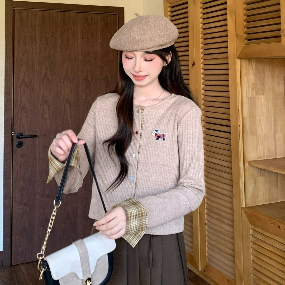 慕兔法式可爱甜美小狗刺绣衬衫上衣2025秋季新款拼接毛针织长袖潮