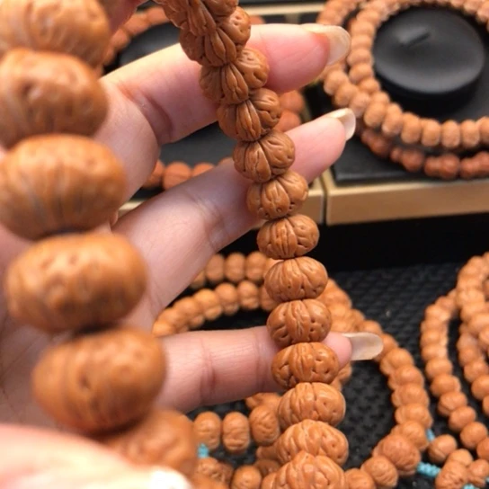 笑***0吊坠桃核蟠桃手持