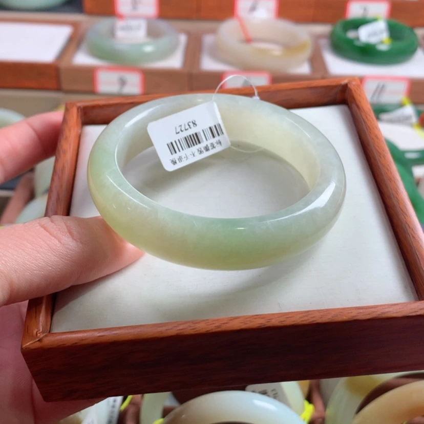 【闪购商品】和田玉手镯未镶嵌54.6