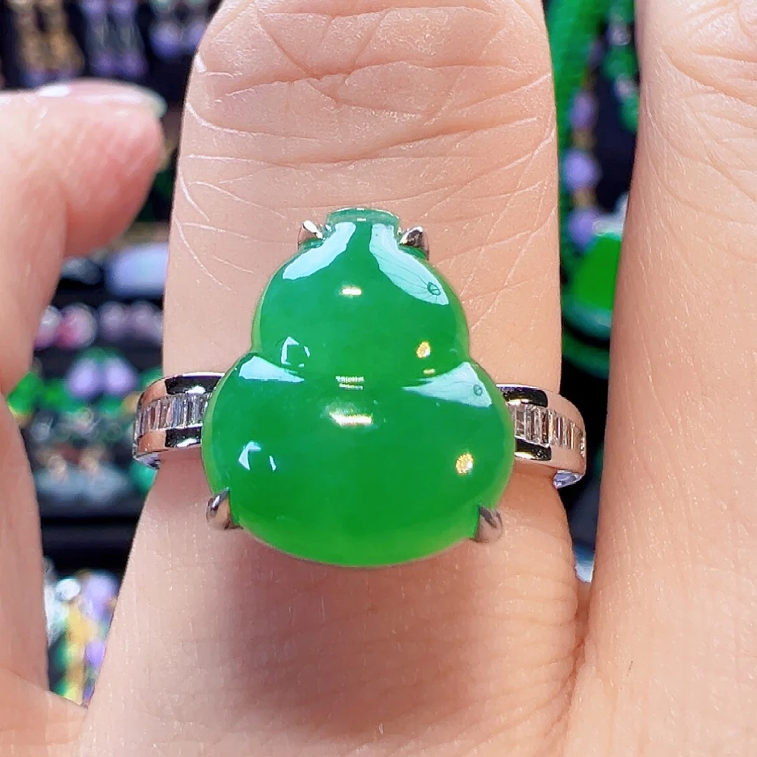 翡翠戒指18K金镶嵌签收后24小时鉴赏期