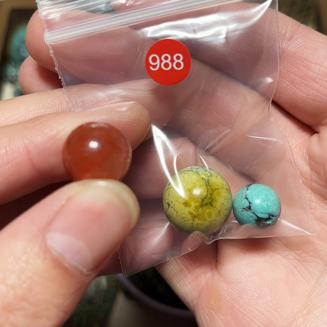 桥****南红玛瑙未镶嵌珠宝奇石