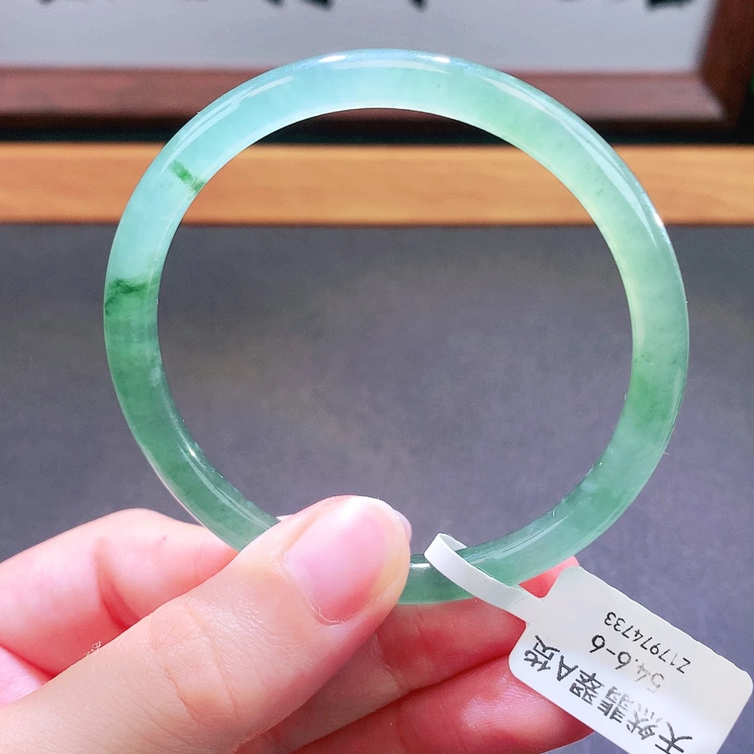 翡翠未镶嵌手镯天然翡翠