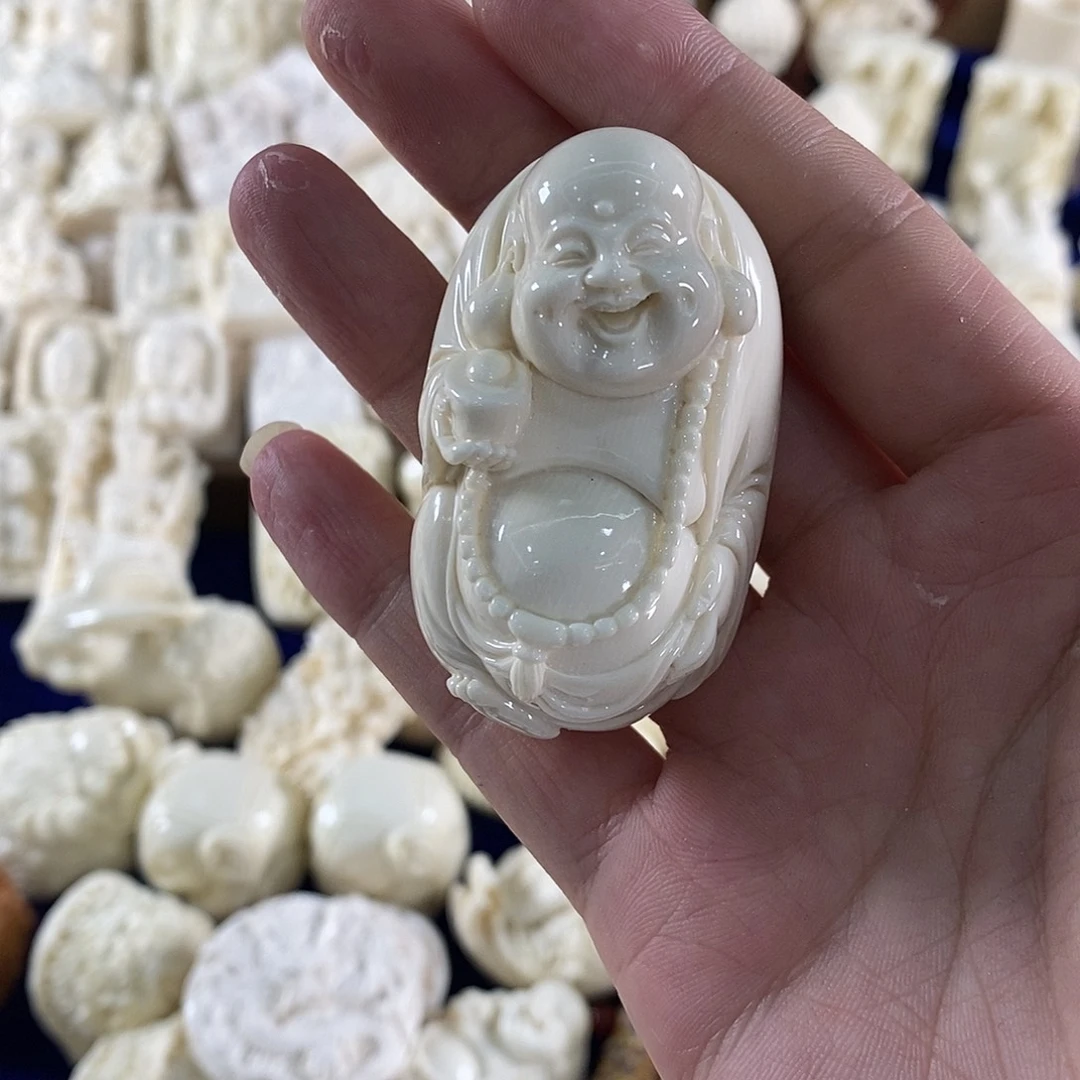 杨***伍弥勒手把件111111111