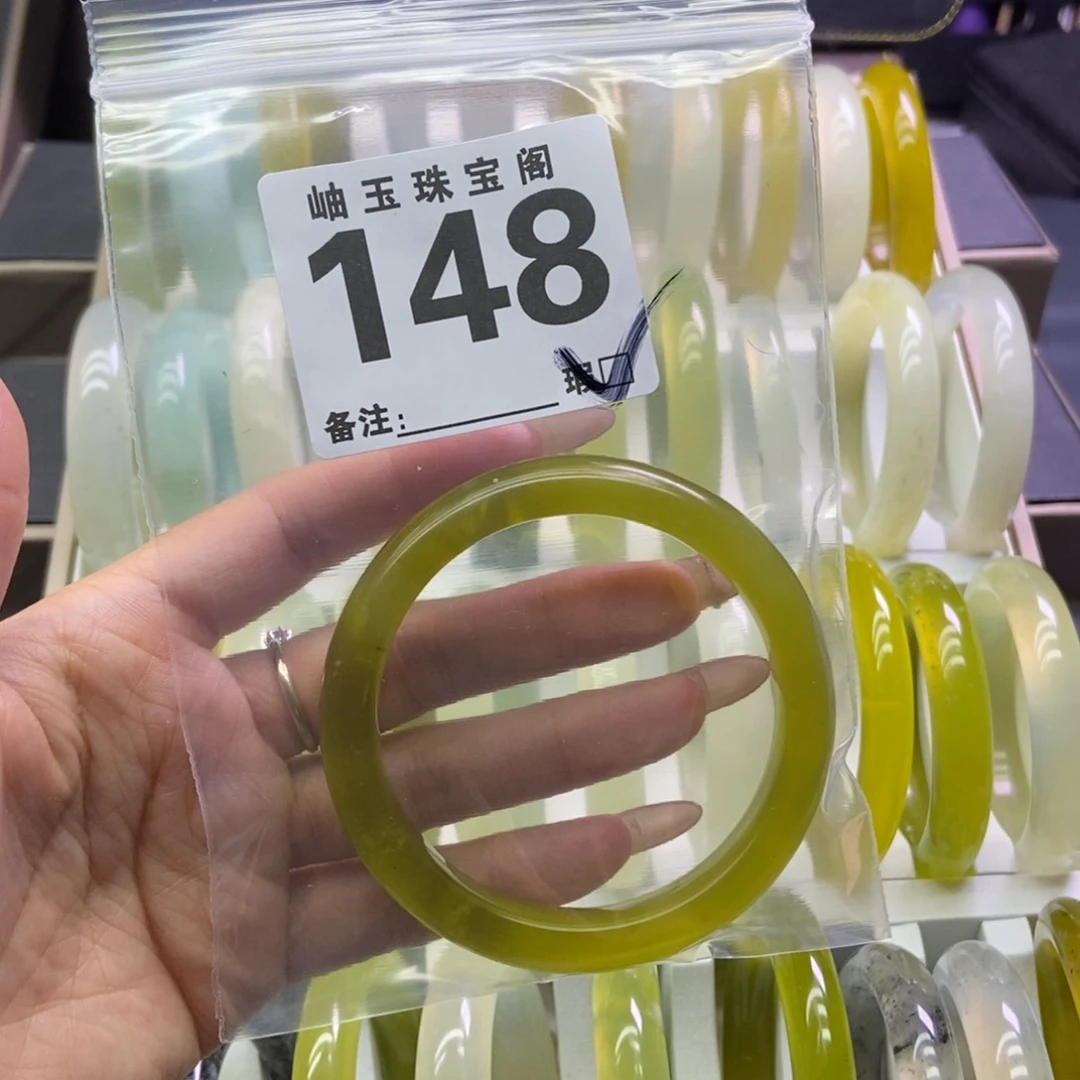 未镶嵌蛇纹石玉手镯?*148