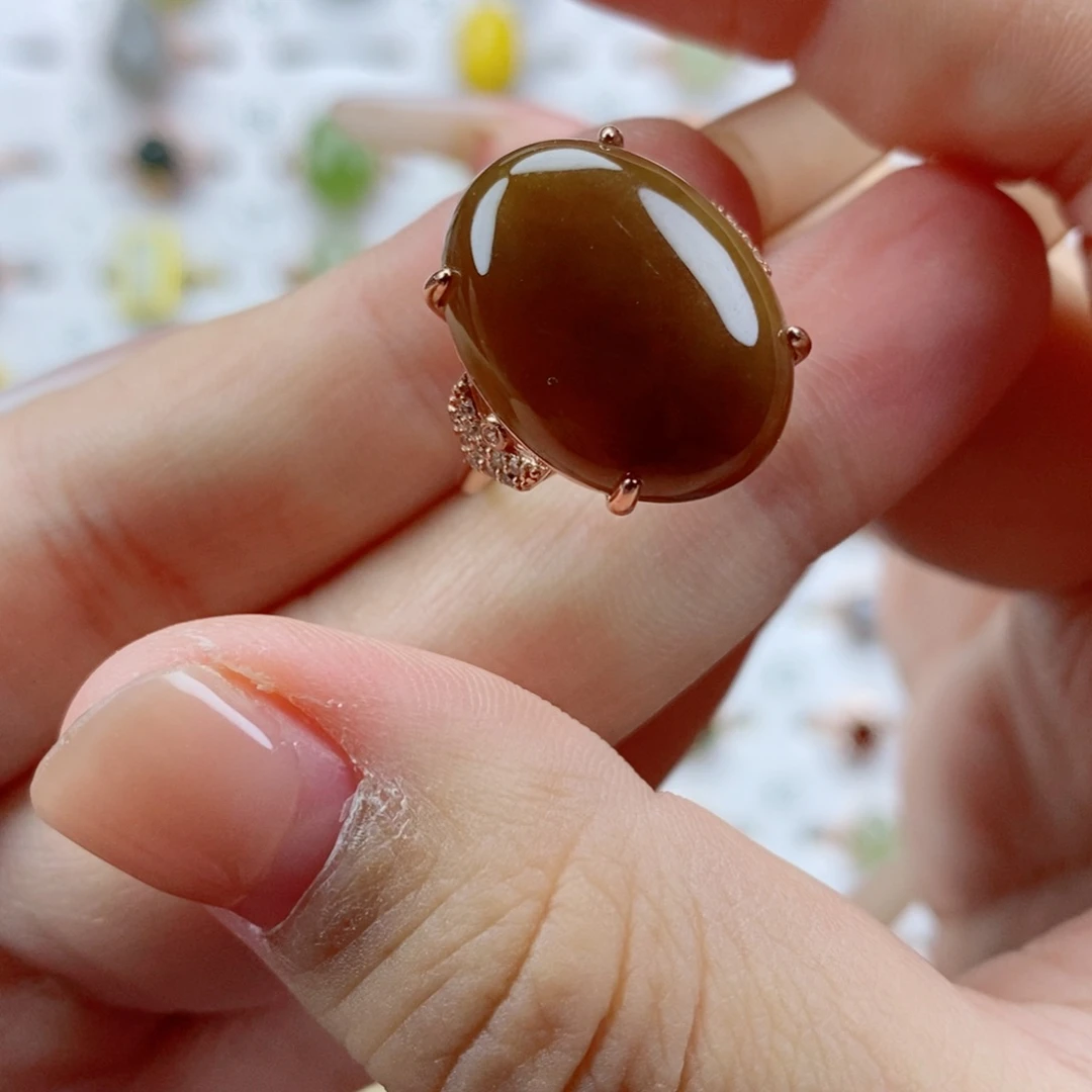 未镶嵌戒指和田玉