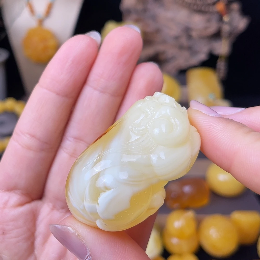 琥珀未镶嵌珠宝奇石