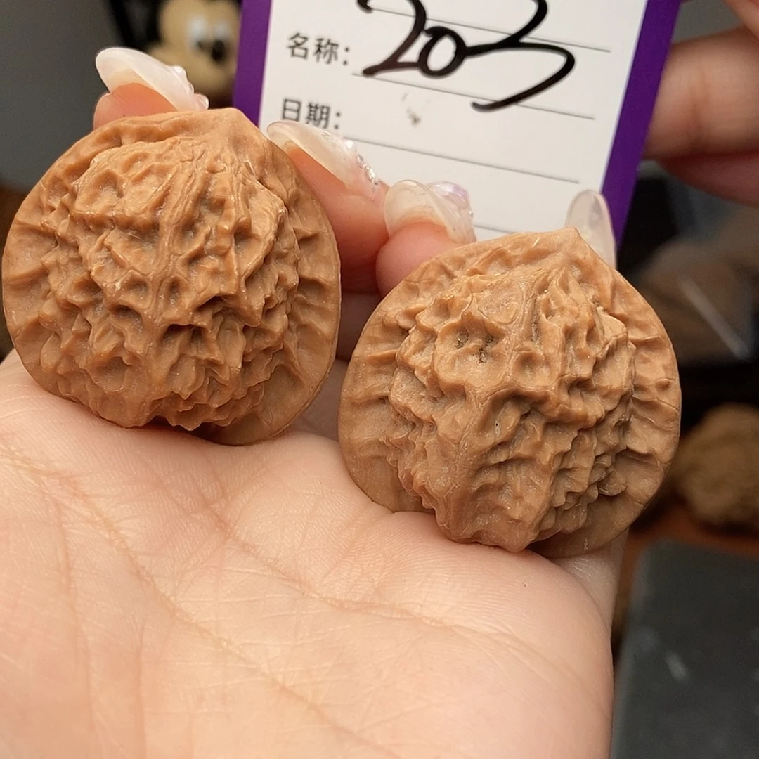 吊坠文玩核桃全家福36尺寸