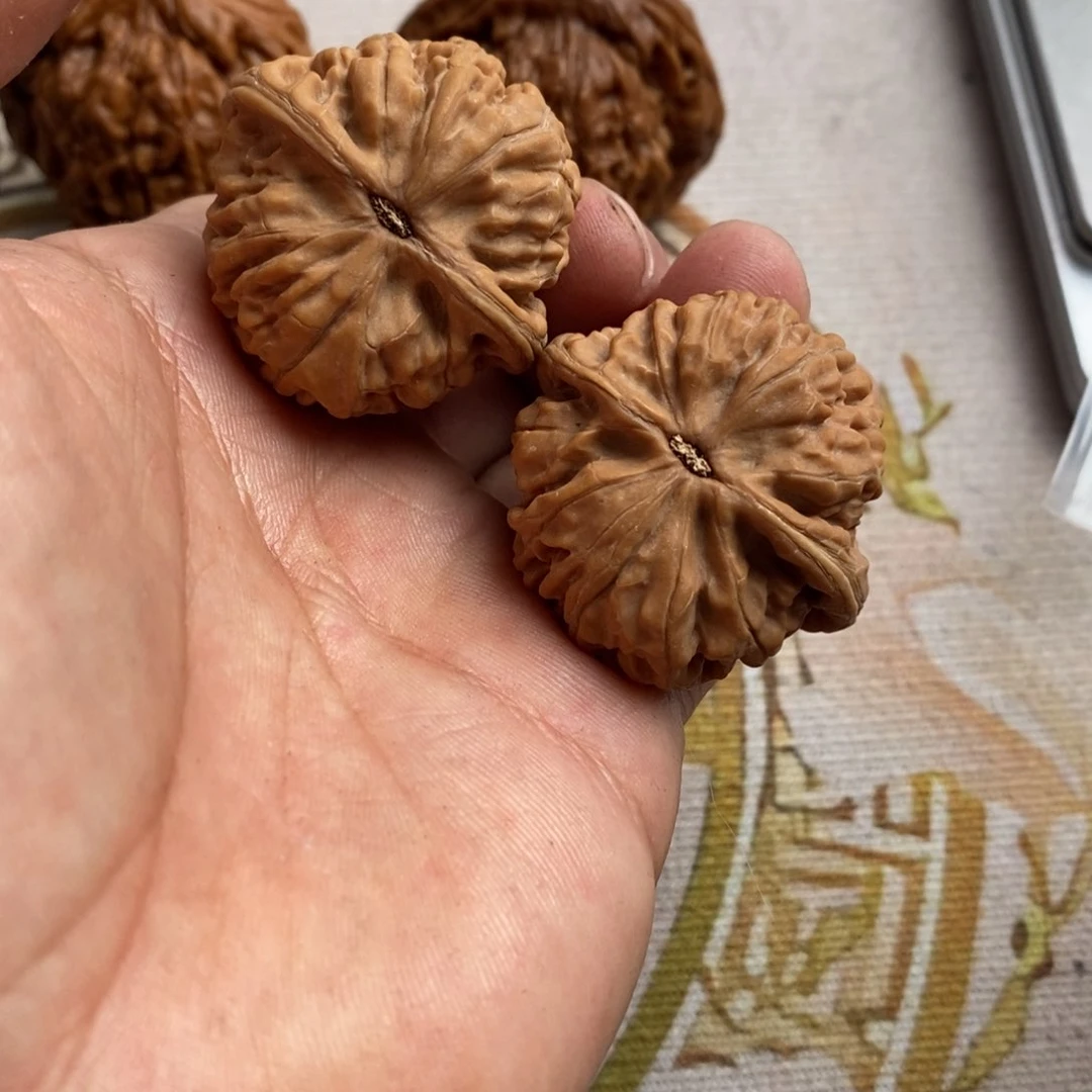 文玩核桃吊坠小****1凤凰台