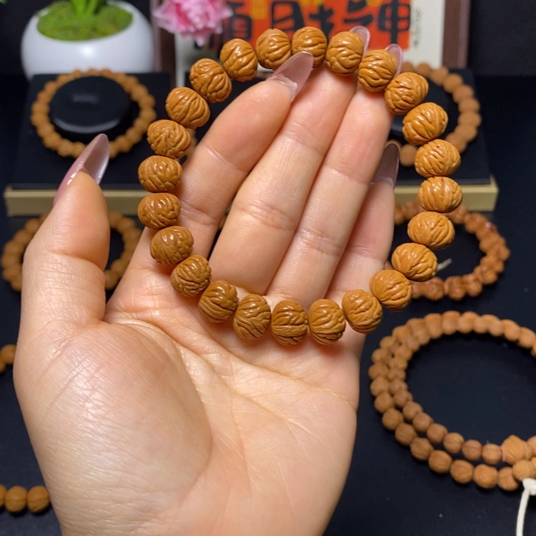 付***龙桃核吊坠秦岭文玩