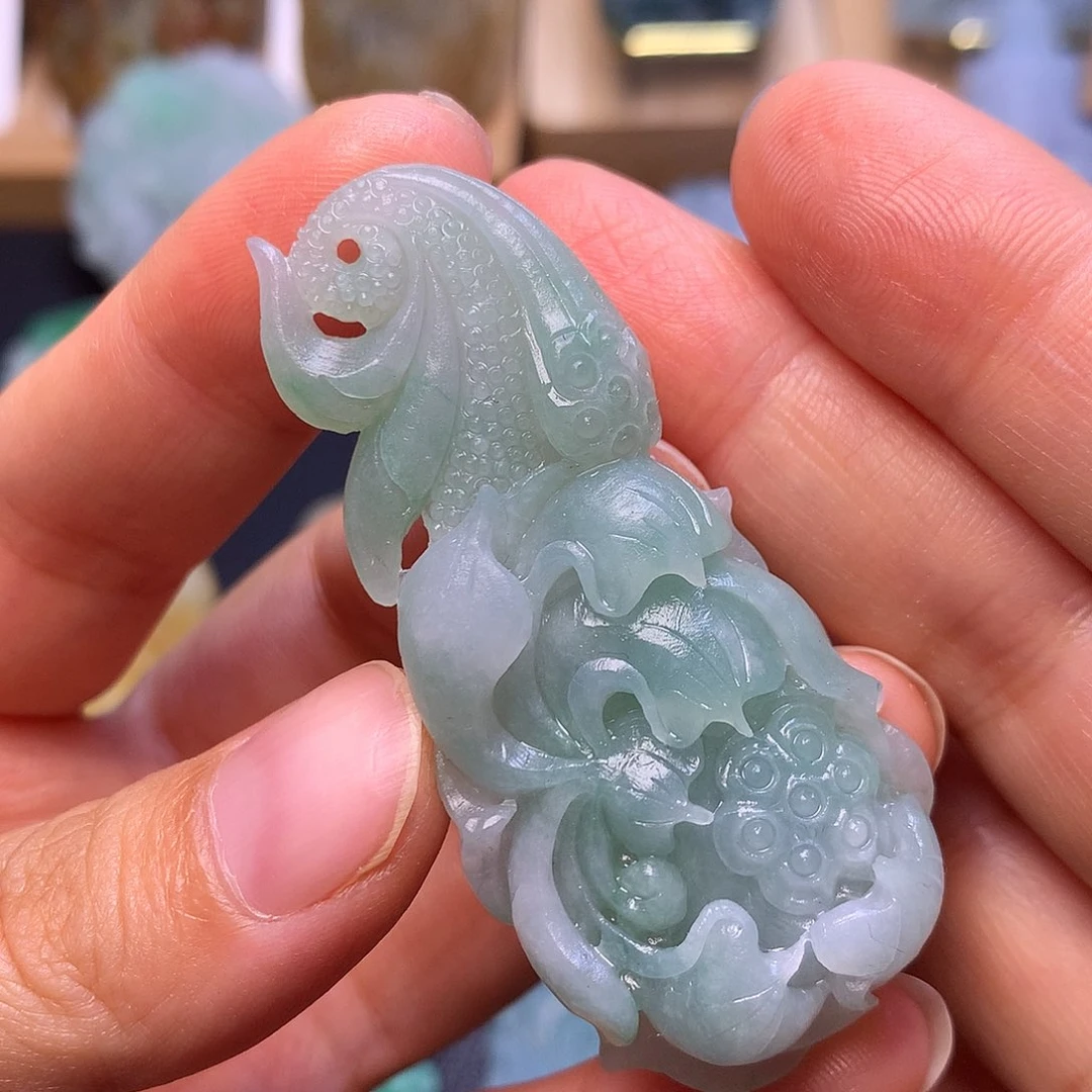 定制翡翠未镶嵌莲