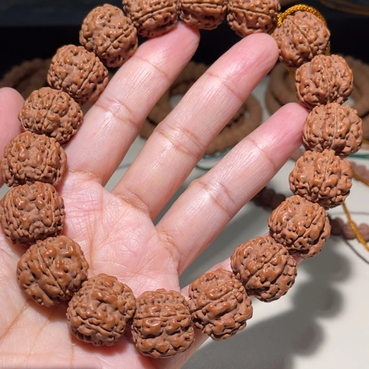 手串金刚菩提展示链接。  勿拍