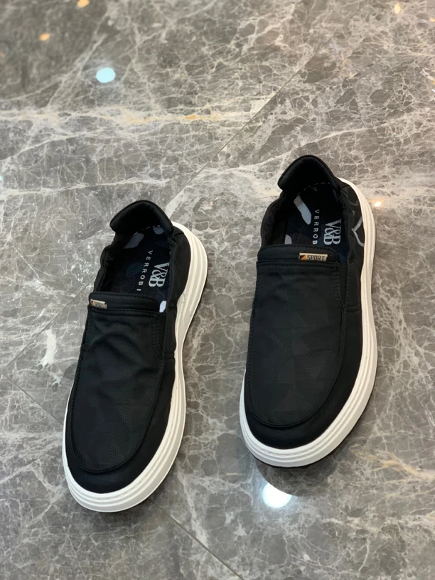 男鞋帆布鞋休闲时尚平跟透气