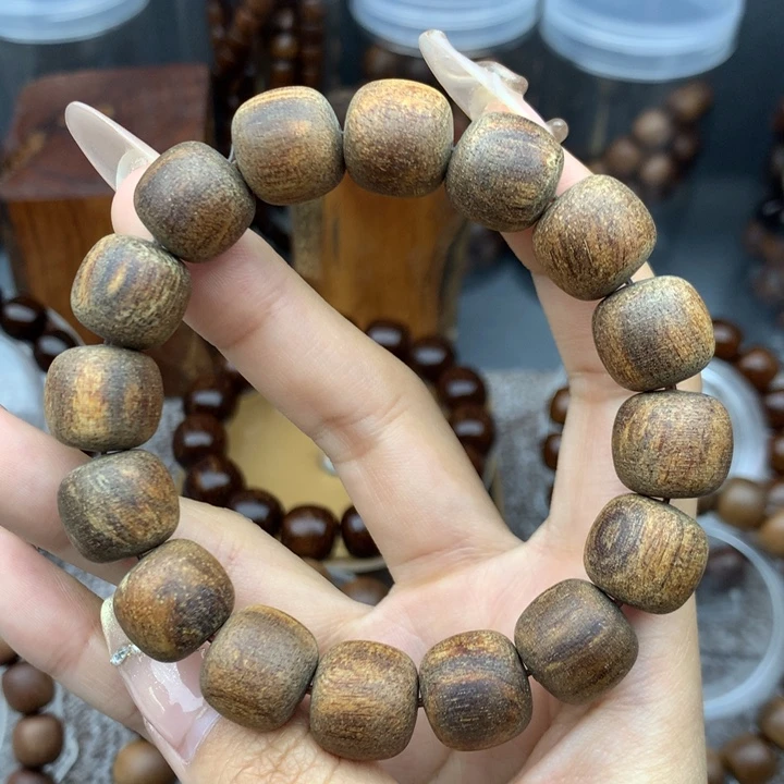 贡木巴布亚贡木13-14瘤疤星空毛珠