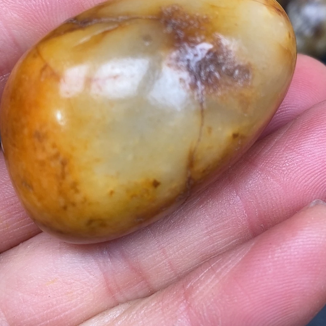 和田玉未镶嵌珠宝奇石