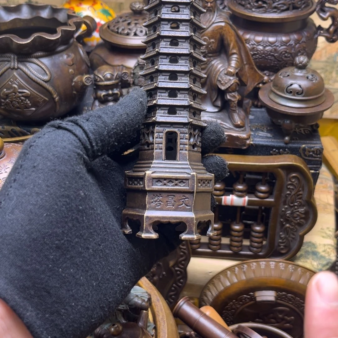 精美铜器批发档口