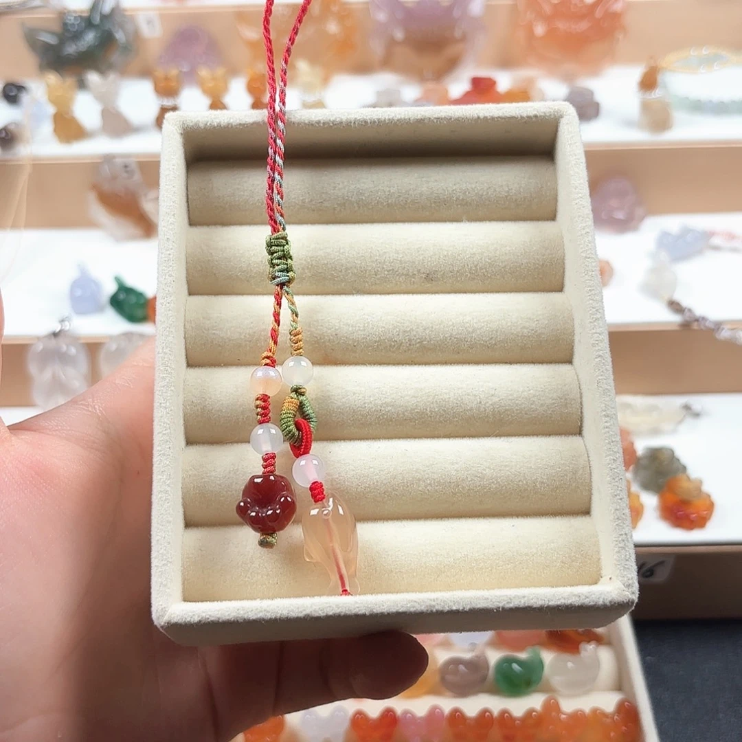 未镶嵌颈饰玛瑙/玉髓