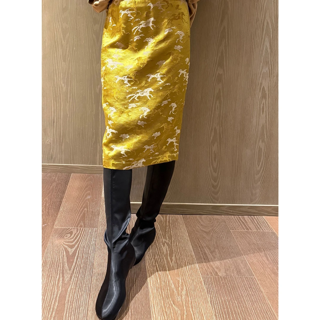 AME  午马之美裙    浅中式印花斜裁稠感松紧腰中长裙ZD11BZHJ364