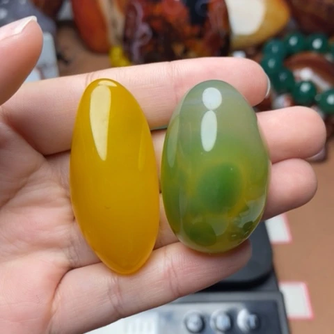 未镶嵌玛瑙/玉髓珠宝奇石慢****火打孔不退不换