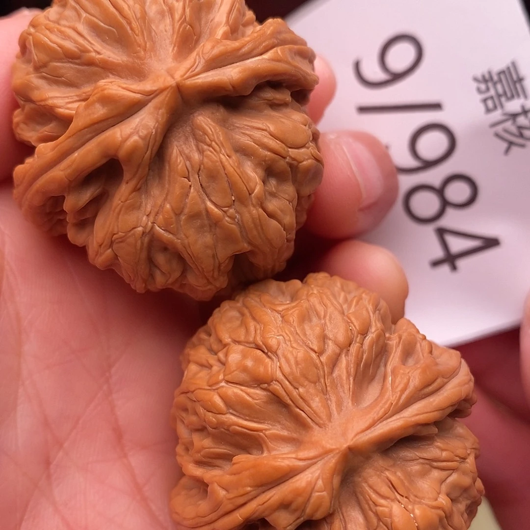 把件文玩核桃43红锦鲤