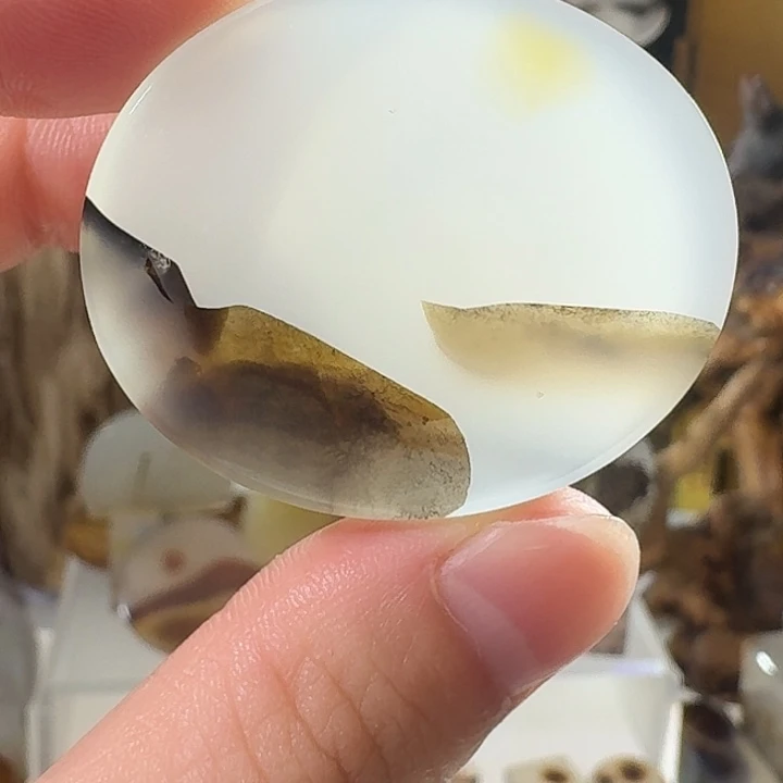 玛瑙/玉髓未镶嵌珠宝奇石