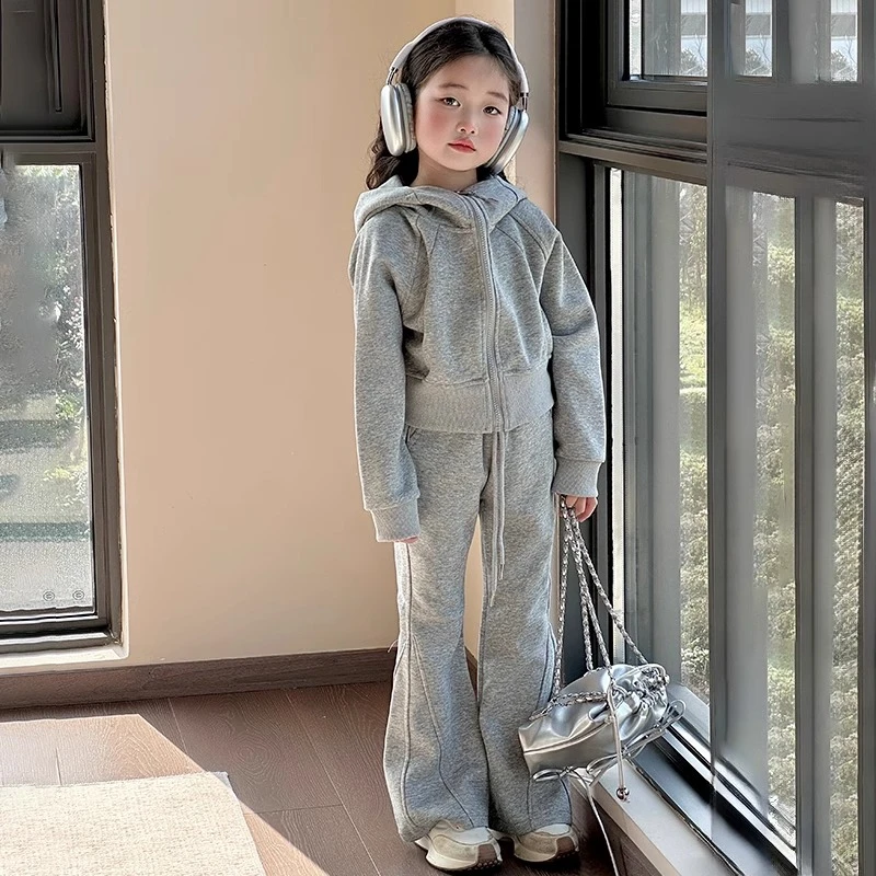 女童春秋套装2025新款女孩童装外套洋气微喇长裤三件套卫衣裤子潮