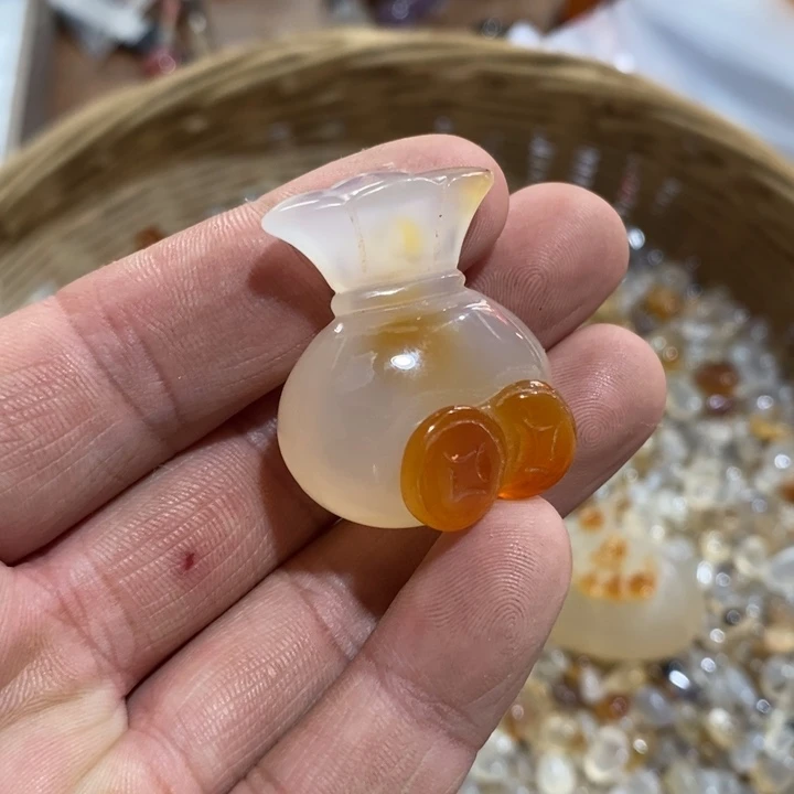 未镶嵌玛瑙/玉髓珠宝奇石