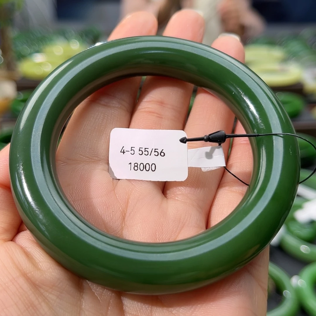 和田玉（碧玉）手镯未镶嵌