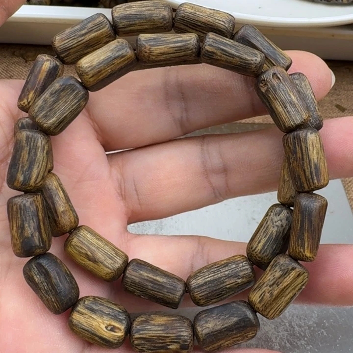 高***店沉香手串张勺子手串14克加