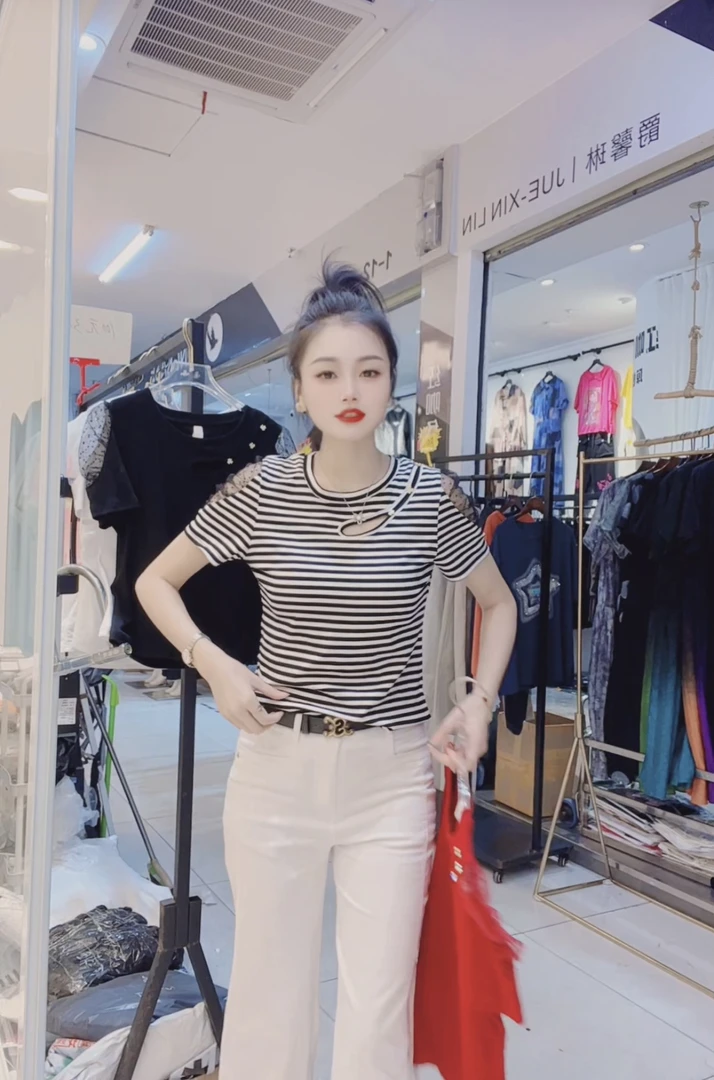 【小玉】新款圆领镂空网纱气质洋气时尚减龄百搭显瘦上衣