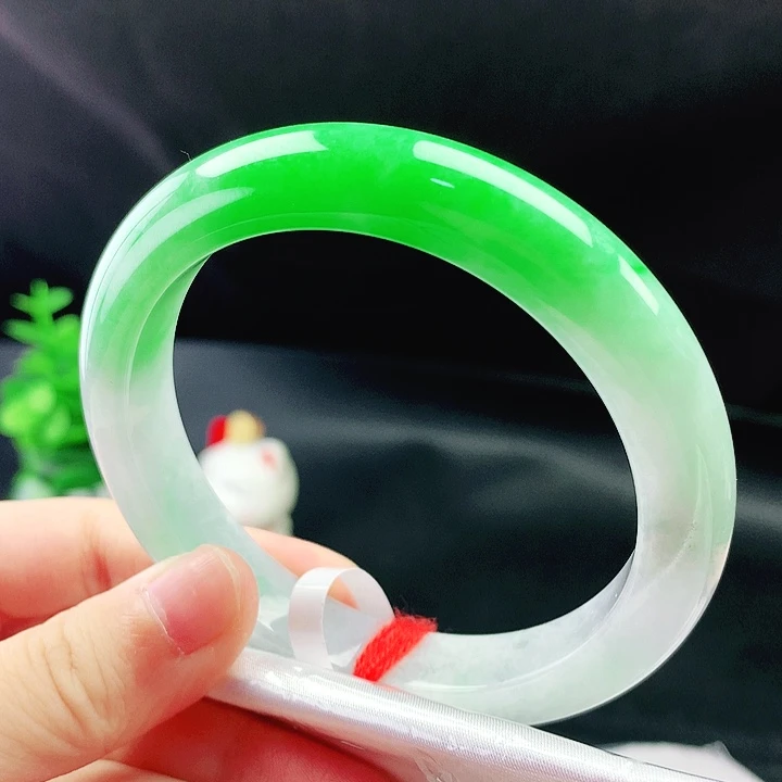未镶嵌手镯翡翠58圈