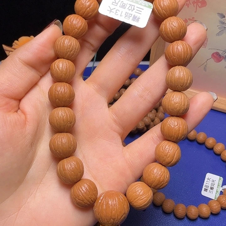 ***手串猴头核桃聚宝盆