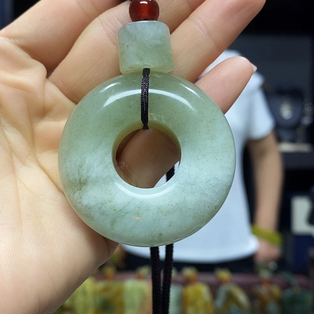 未镶嵌岫玉挂件吊坠