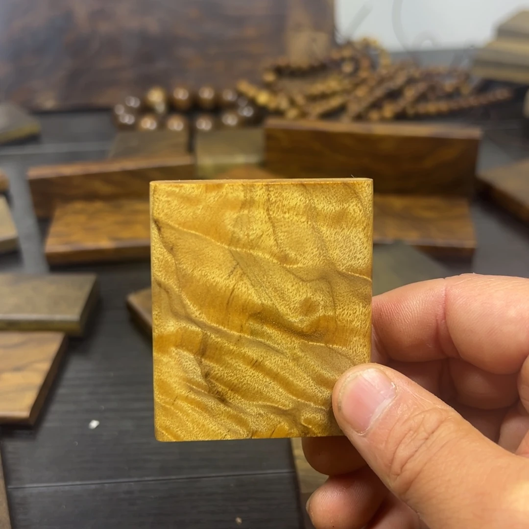 金***8小叶金丝楠无事牌