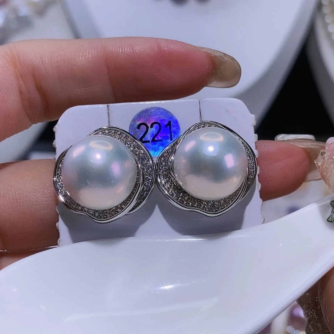 淡水珍珠耳饰未镶嵌