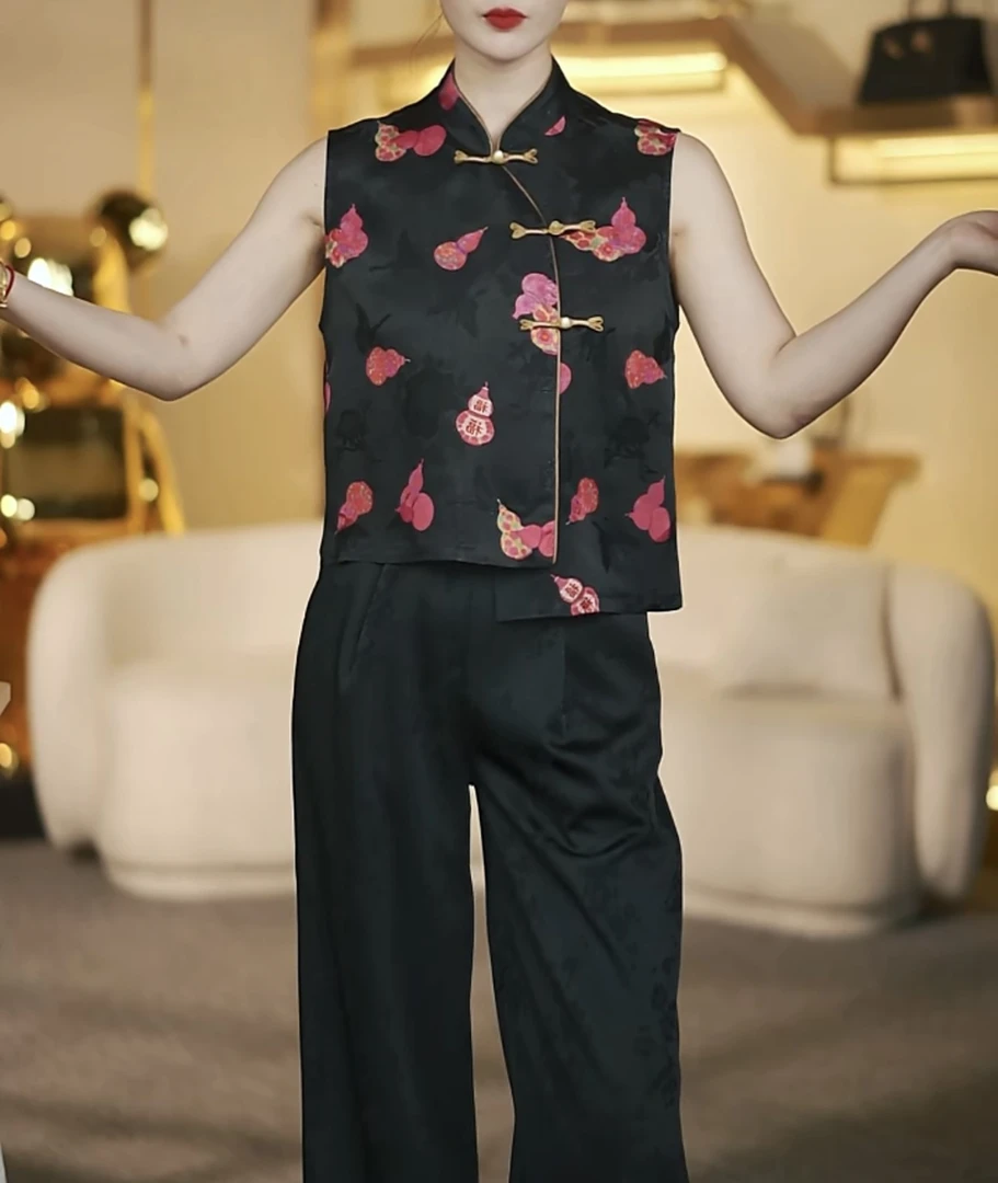 3939新国潮一字扣夏季时尚马甲